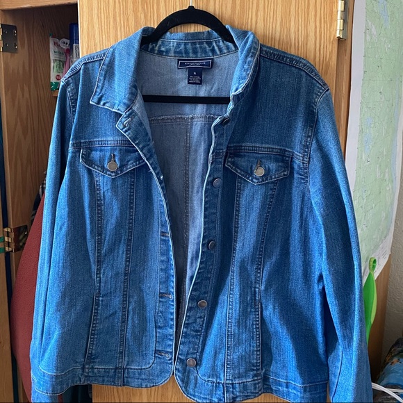 XL Jean Jacket - Picture 5 of 5